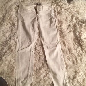 White Hollister skinny jeans